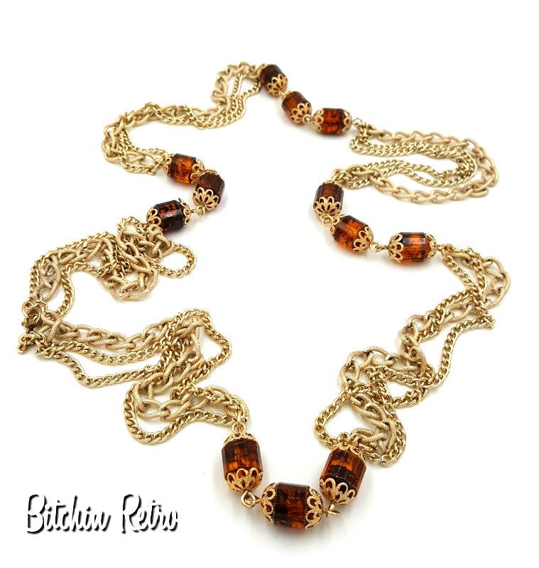 RetroCEO's tweet photo. https://t.co/GHm9F1RC2Y #Awesome #RootBeerBarrel #Beads on this #MultiChain #Necklace #SarahCoventry #VintageJewelry #Fashion #VintageStyle https://t.co/7CMOr5CdVi