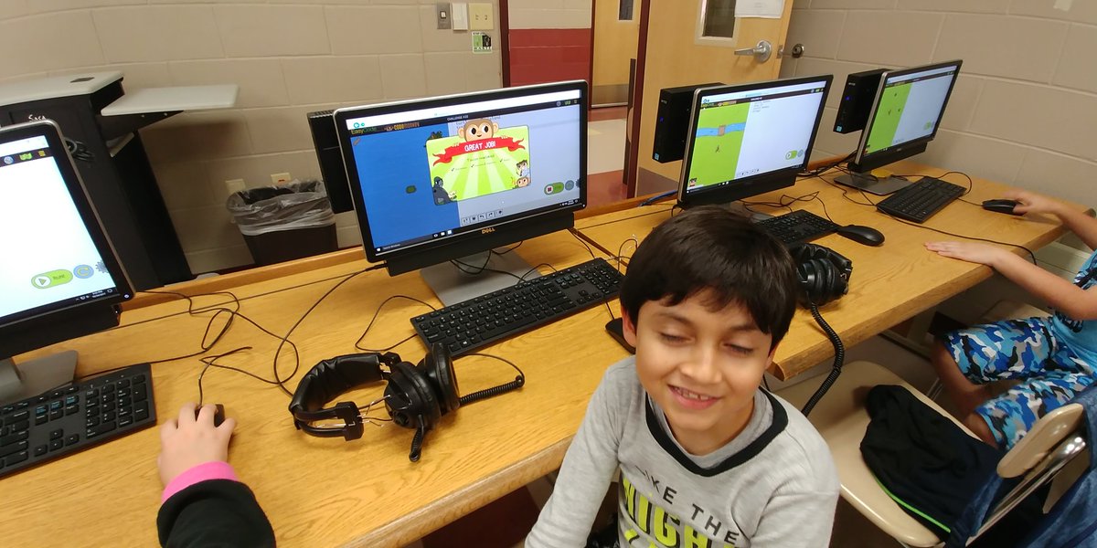 ElenisaVasquez's tweet image. So proud of my super coders! They&apos;ve completed all 20 Challenges! 🎉 #easycode  @learningdotcom
