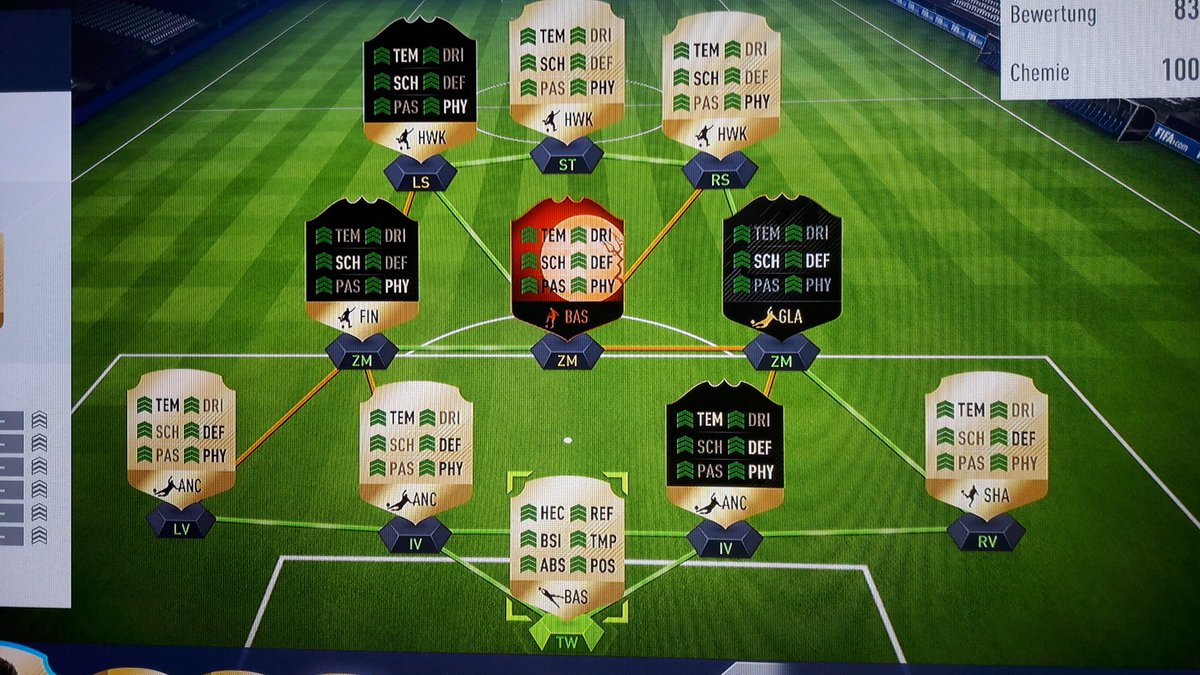 phllp_lbr's tweet photo. Ist das normal das die auf allen Stets dreifach gepusht sind? @EASPORTSFIFA #ChemStyle #PushCards #FIFA18 https://t.co/Cm2ud7cGE8