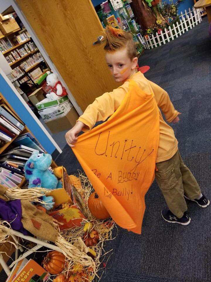 HBESDolphins's tweet photo. #UnityBay #UnityDay2017 celebrating hero style!!! https://t.co/fx1iceKnTz