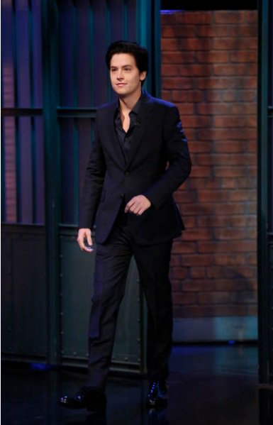 RiverdaleFansOL's tweet photo. Yup! Yup! Yup! #Riverdale star, @colesprouse is on Late Night with @sethmeyers TONIGHT! Don't forget to watch! https://t.co/WodwpWZ4Fo