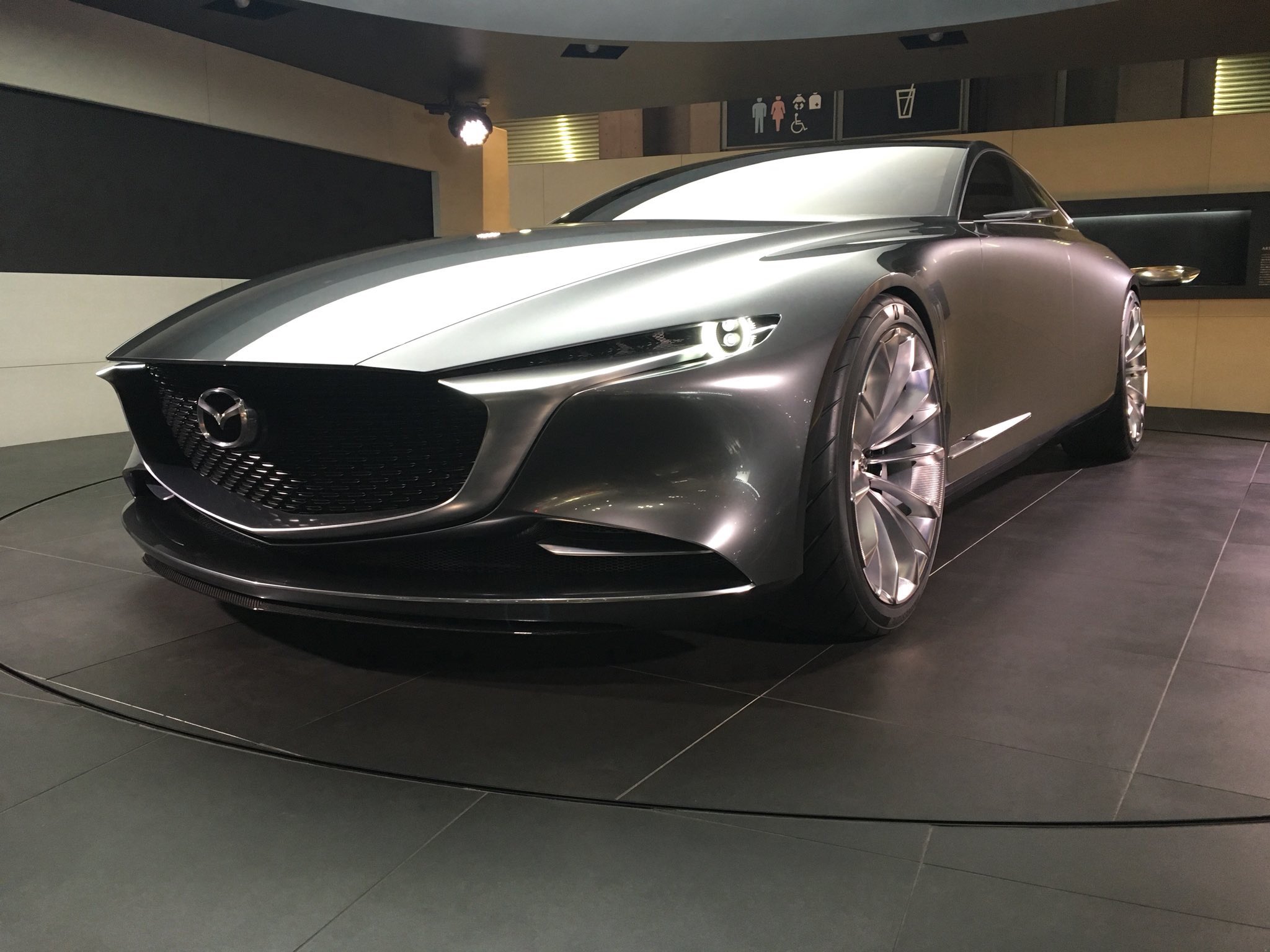 いろは6 Mazda Vision Coupe Concept これが次世代鼓動デザインってわけね お美しい T Co 7qljomro4j Twitter