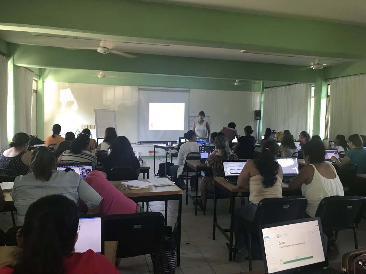 AnaochoaM's tweet photo. Un ciclo que se cierra con la satisfacción de compartir lo aprendido y dar confianza a docentes 3a sesión #ProyectodeEnseñanza #ATPSector08 https://t.co/liFAFRi7n2