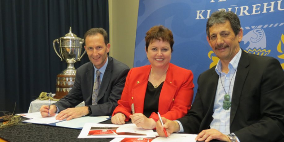 Ka mau te wehi <a href="/MasseyUni/">Massey University</a>! Nau mai haere mai - we're proud to have you on board as a Silver Sponsor bit.ly/2yHzQLJ #AhuwhenuaTrophy