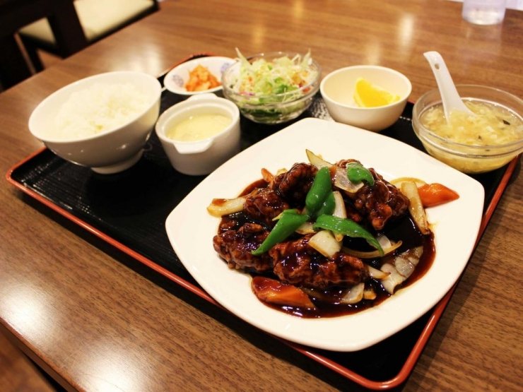 まいぷれ高松 5月にリニューアルopenした 木太町の 中華料理 再来 へ行ってきました 日替わりランチの黒酢酢豚と羽根つき餃子を注文 酢豚は程よい酸味と甘みがクセになる一品で 餃子は野菜の甘みとお肉の旨味が最高でした T Co 1jawcgnhvr まいぷれ高松 5月にリニューアルopenした 木太町の 中華料理 再来 へ行ってきました 日替わりランチの黒酢酢豚と羽根つき餃子を注文 酢豚は程よい酸味と甘みがクセになる一品で 餃子は野菜の甘みとお肉の旨味が最高でした T Co 1jawcgnhvr