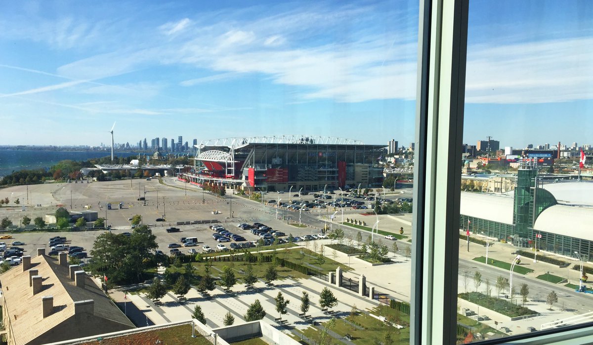 HotelXToronto's tweet photo. #ComingSoon #Toronto #greenroof #paradegardens #viewsfordays Book your 2018 reservations now! @HotelXToronto #wortthewait https://t.co/OMppyCPJM4