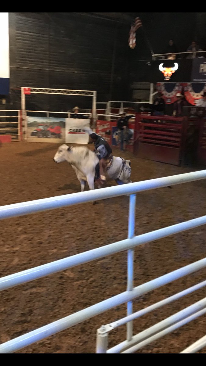 DerekFMeek's tweet photo. Is this Greg Fine rocking the rodeo at the 2017 TMA Annual?  No. But still awesome.  @TMAGlobal https://t.co/Dfq3ANCQYM