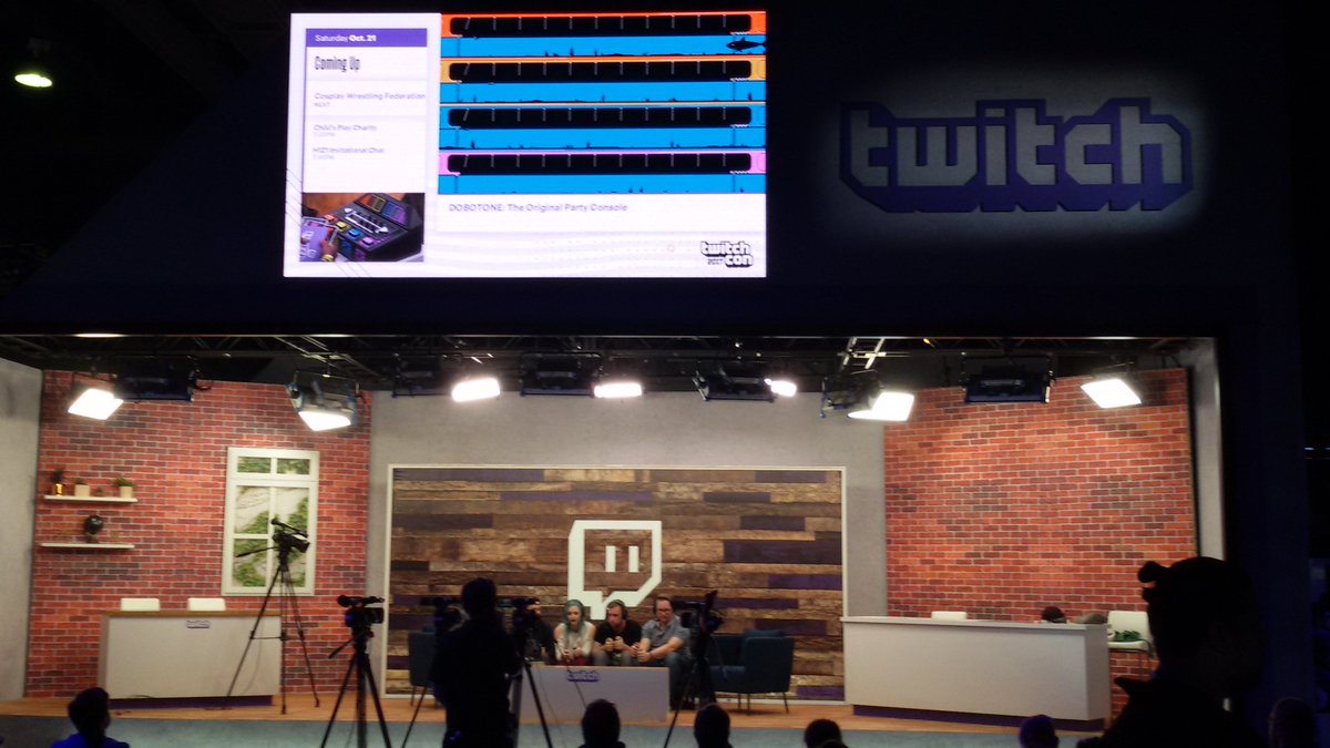 Subtanarian's tweet photo. More of DOBOTONE: The original party console at #TwitchCon2017 https://t.co/BzjZQhG8iW