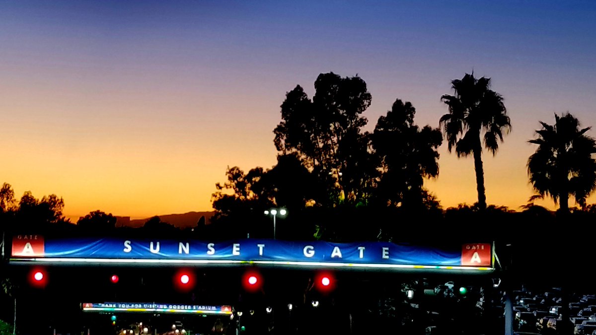 mikeseidel's tweet image. #Sunset over the Hollywood Hills following the hottest so late in the season (104°) &amp;amp; the hottest #WorldSeries game at 103° #extremeweather