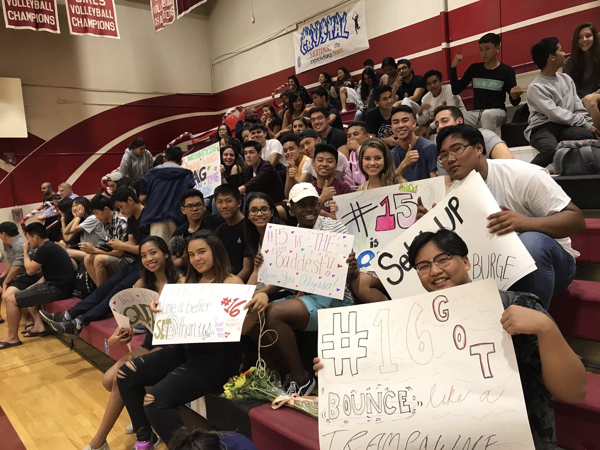 fhssports1's tweet photo. Fremont students out celebrating senior night for girls' volleyball #fhs #fremontisfamily #fremontyouknow https://t.co/0rZ1cA2Hzd