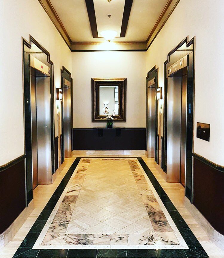 LordElginHotel's tweet photo. Going up ⬆️ (on a Tuesday). #elevatorgoals #mylordelgin https://t.co/kqbkHYHAer