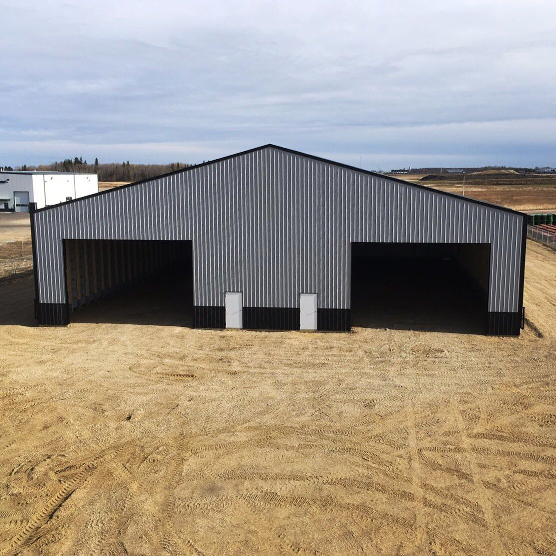 Remuda_Building's tweet photo. That’s a wrap on this 88 x 108 x 20 in Spruce Grove, AB.
#remudabuilding #postframebuildings #aboveandbeyondordinary #designbuildmaintain https://t.co/yA85NdT54H