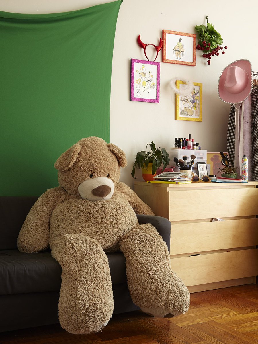 Elephant Magazine tweet media