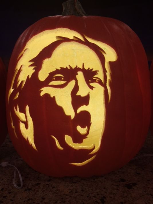 Sisson's tweet photo. @realDonaldTrump Behold! A jackass-o-lantern! https://t.co/wVCGwSHfq8