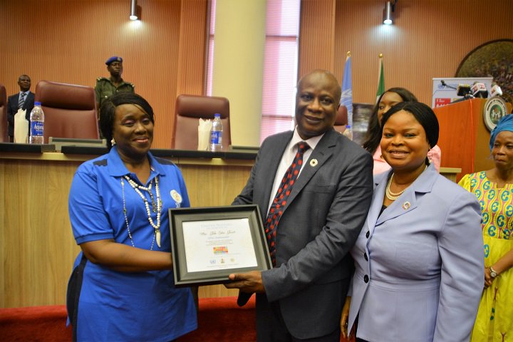 UNICLagos's tweet photo. @Realomosexy @ALIBABAGCFR @jokesilva @Tejubabyfacetv, others receive 'SDGs Champion' Awards from @ossap_sdgs on #UNDAYNG #Action4SDGNg https://t.co/c6QYM140pR