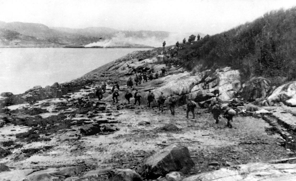 muzeypobedy's tweet photo. 25 октября 1944 года войсками Карельского фронта при поддержке морского десанта был освобождён норвежский город Киркенес.

#НашВыборПобеда https://t.co/c7qbL8VAWQ