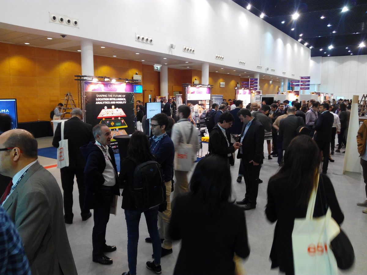 ¡3,2,...1! Todos a las salas de las mesas de expertos... ¡Tenemos mucho de lo que hablar!  #CEsri17