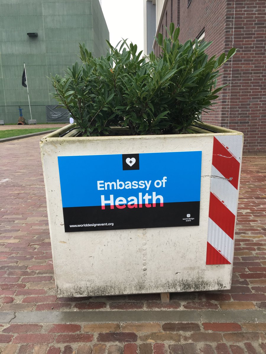 charissas's tweet photo. Op weg naar de dutch design week, dag 2. Gister naar de Embassy of health & de graduation show van de design Academy. #ddw #embassyofhealth https://t.co/oWDXDCaTxY
