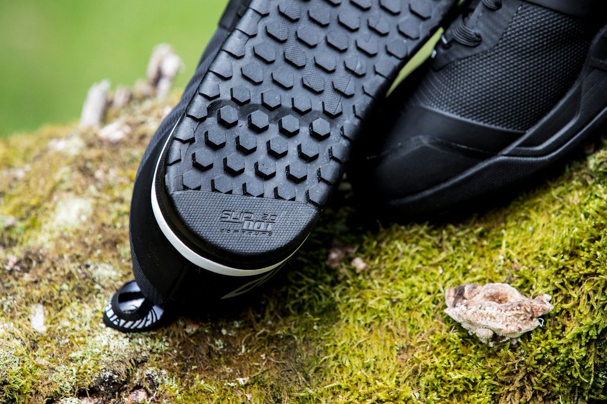 SpecializedZA's tweet photo. The new #2FO Flat brings increased control, comfort and protection. #FootOutFlatOut
https://t.co/OjRwMZ1OCz https://t.co/FX3roAmkb2