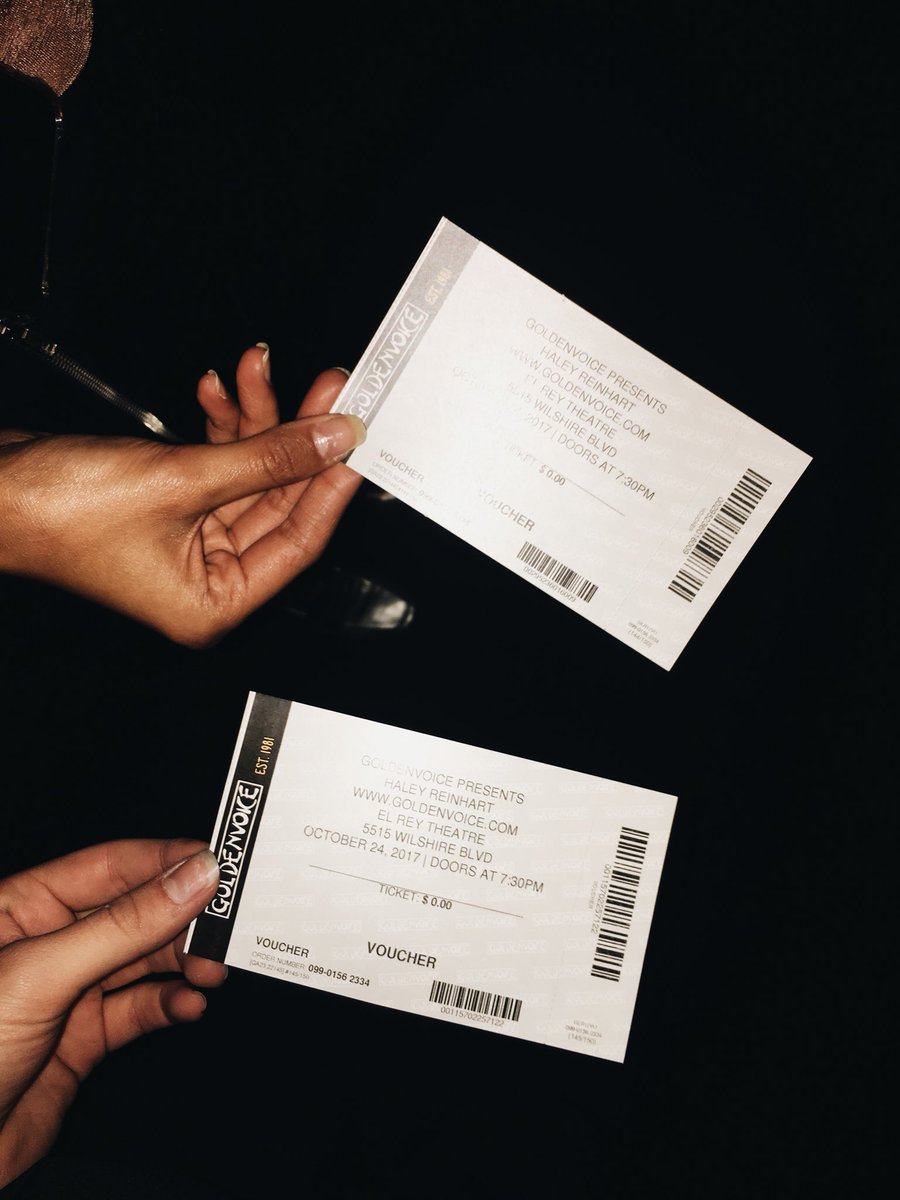 FIDM_Hannah's tweet photo. Such a fun night at the El Rey Theater listening to @HaleyReinhart perform! There are so many fun concerts all the time in LA! #FunNearFIDM https://t.co/LXnE7Yp7Vj