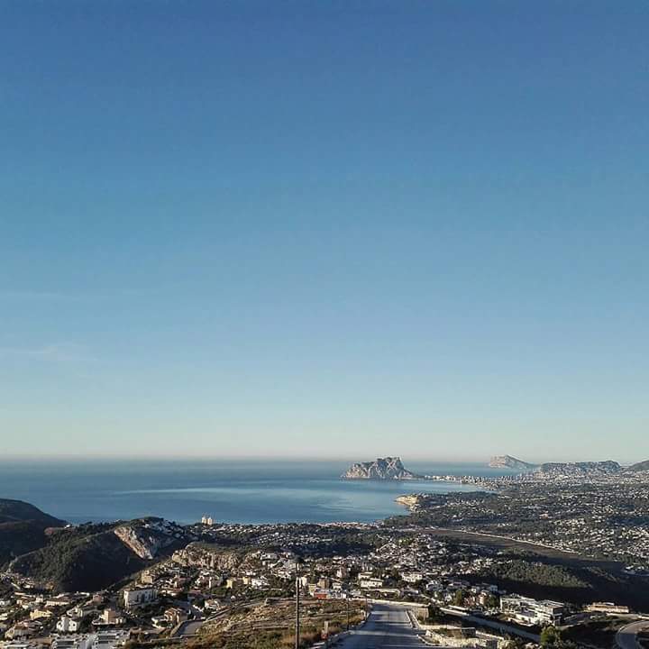 llmiralles's tweet photo. Vistes dalt del #PuigLlorença. 
#PenyaldIfach #Montgó #Segaria #CapdelaNao #CapdeSantAntoni https://t.co/yaaX2cd6mz