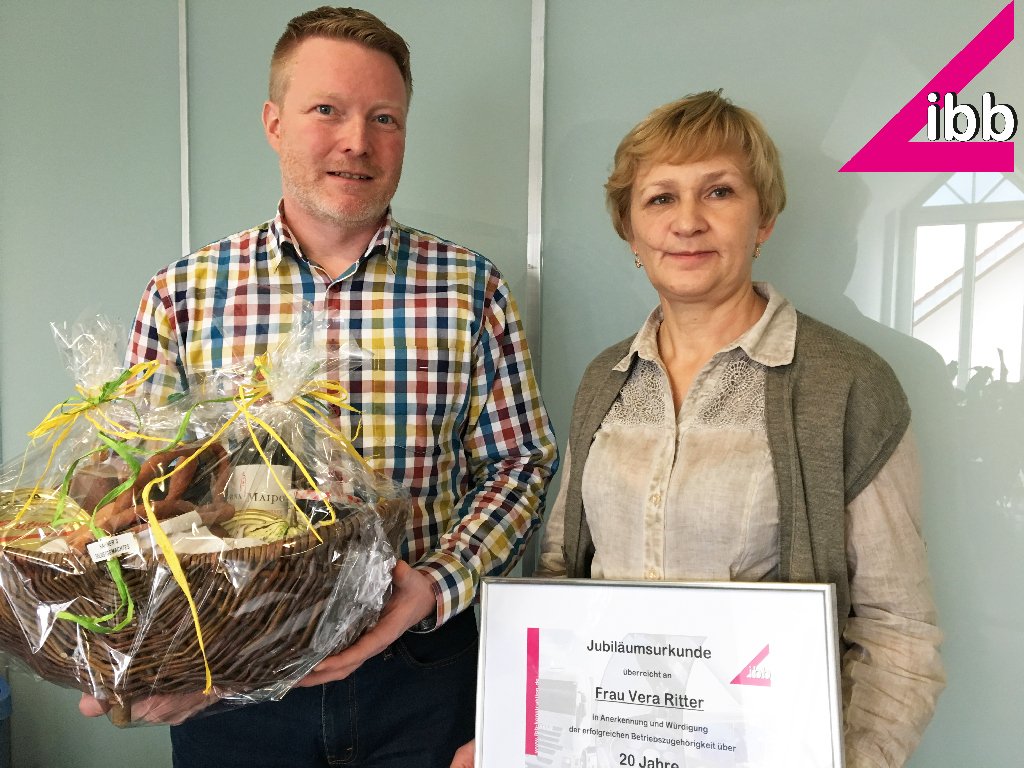 ibbEngineering's tweet image. 20 Jahre bei der ibb

Wir gratulieren im Oktober Frau Ritter zu 20 Jahren bei der ibb. Mehr erfahrt ihr hier: bit.ly/2h6Ivh0