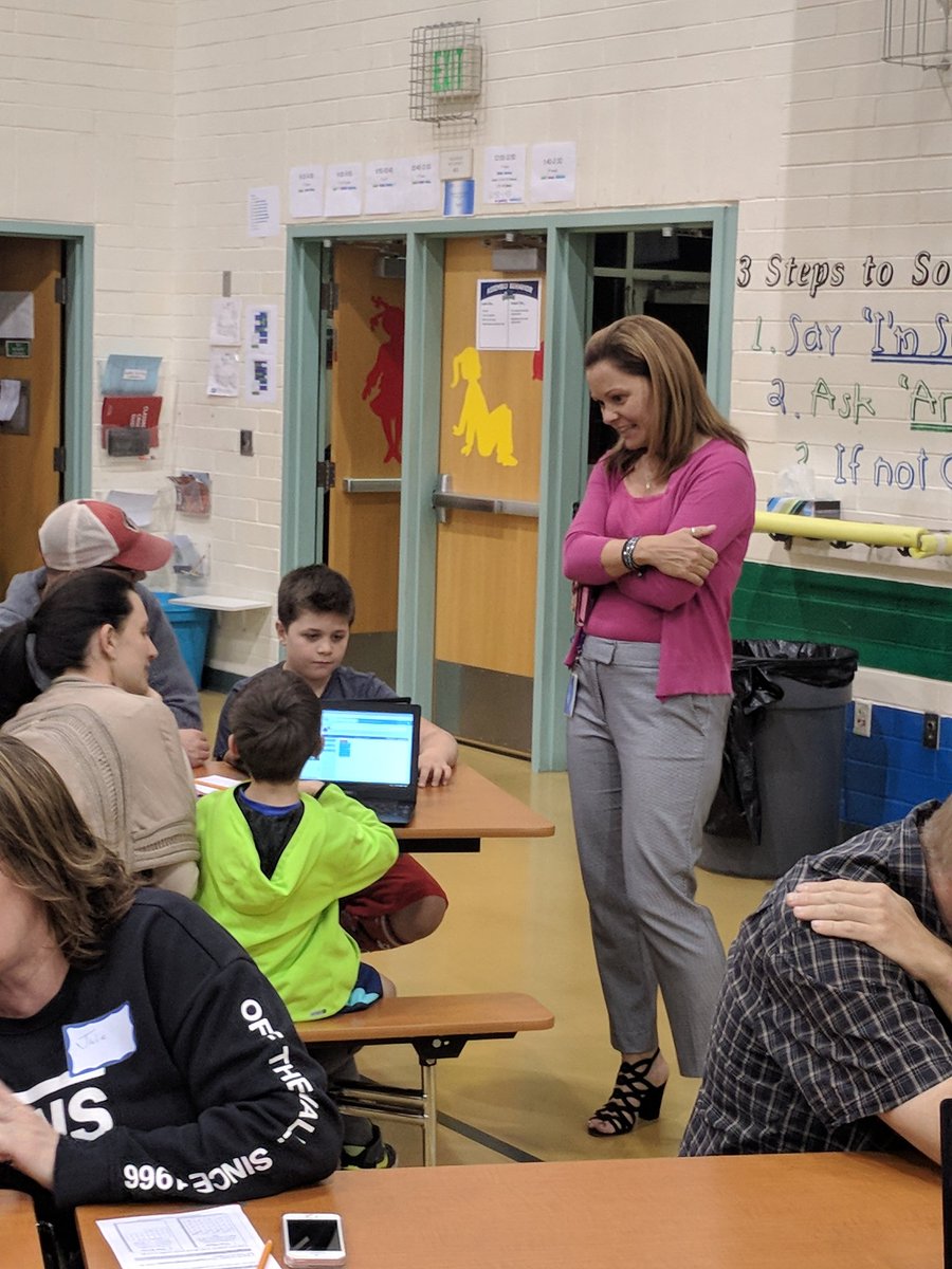 AD12EdTech's tweet photo. We had a great time #Coding at our first Family Code Night! Thanks to all who attended and our volunteers! #CSforAll #FiveStarProud https://t.co/detjV1sDiy