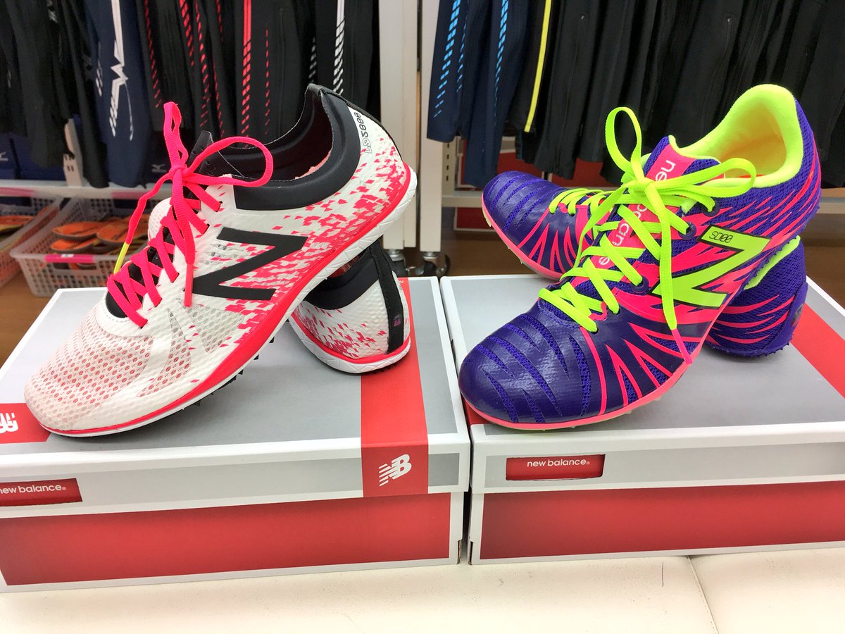 Twitter पर ステップ陸上岡山店 Nbレディーススパイク New Balance レディーススパイクが入荷致しました 左が長距離 スパイク 右が短距離スパイクになります めっちゃかわいい 早い者勝ちです ステップ陸上岡山店