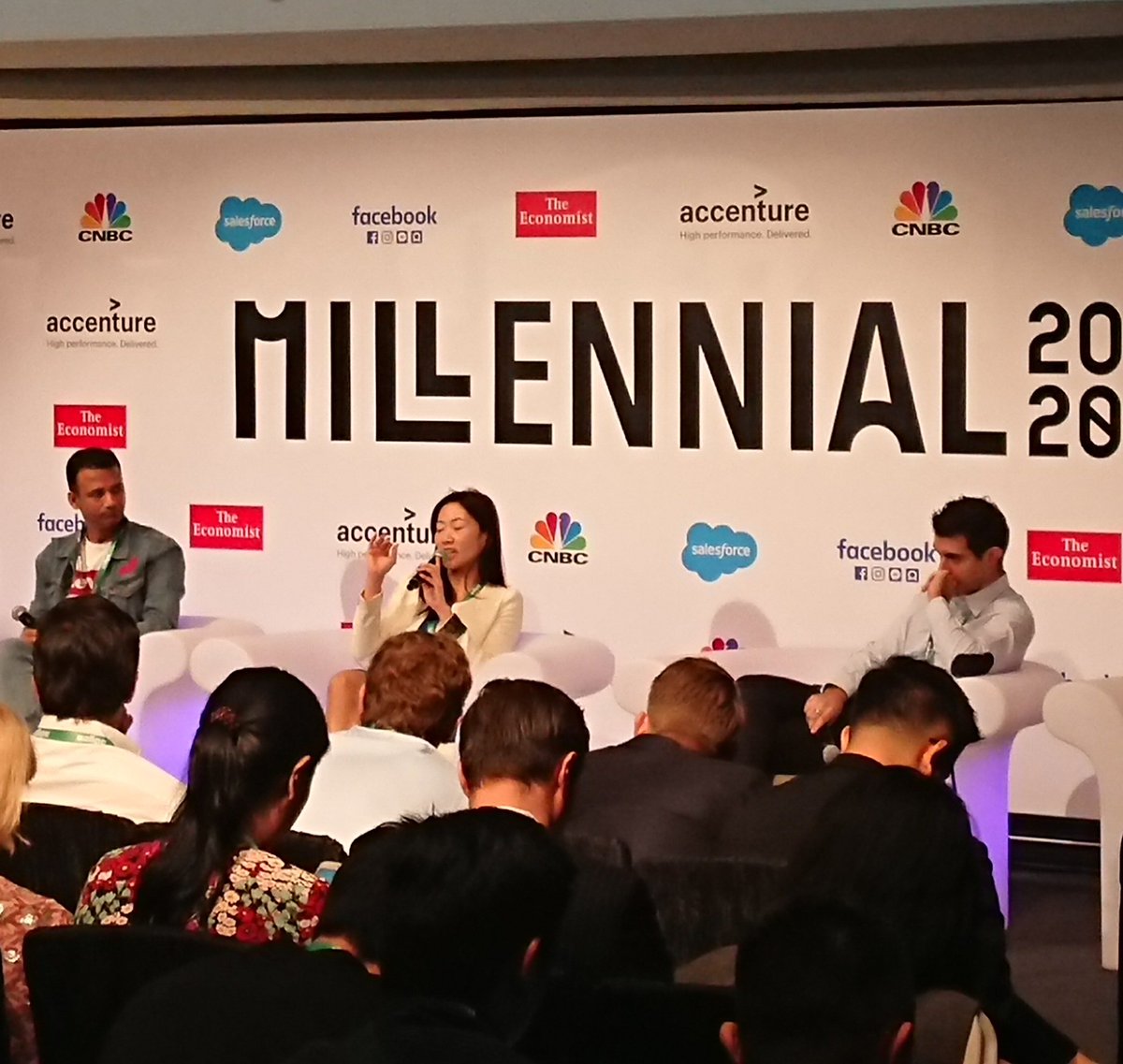 pre_mind's tweet photo. "The senior C-levels knows that personalization is very important, but difficult to track ROI" @kccorp #m2020 #PREMIND https://t.co/SddUuwTVX1