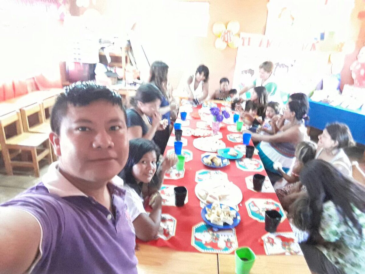 paulagarcia3's tweet photo. Estamos buscando ventiladores de pie o techo para la escuelita de las aldeas y el htal de Bonpland! Viajamos el 24/11. Te sumas? Mjes x DM❤️ https://t.co/37XJyTJn7E