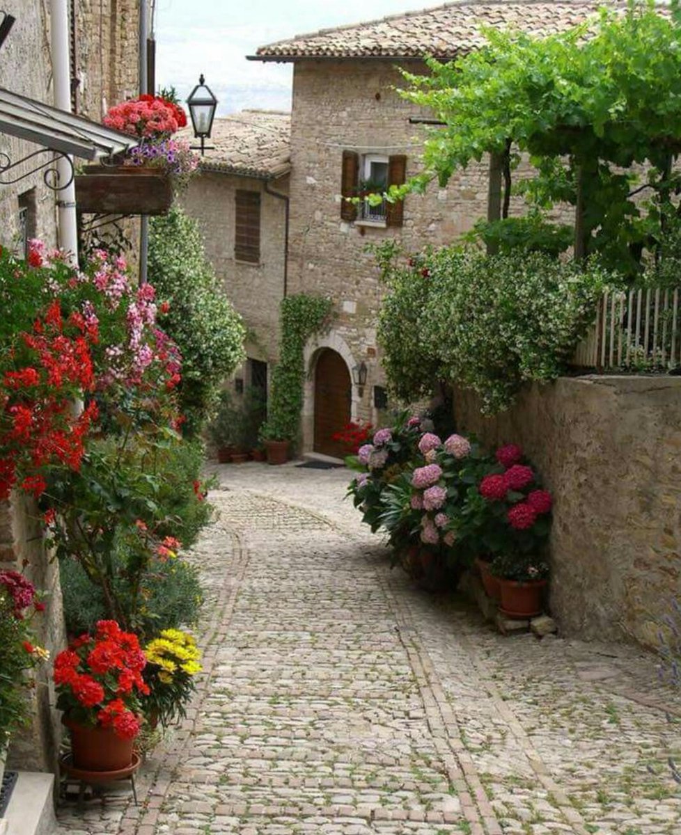 Güzel anılar biriktireceğiniz bir gün olsun...
GÜNAYDIN :))