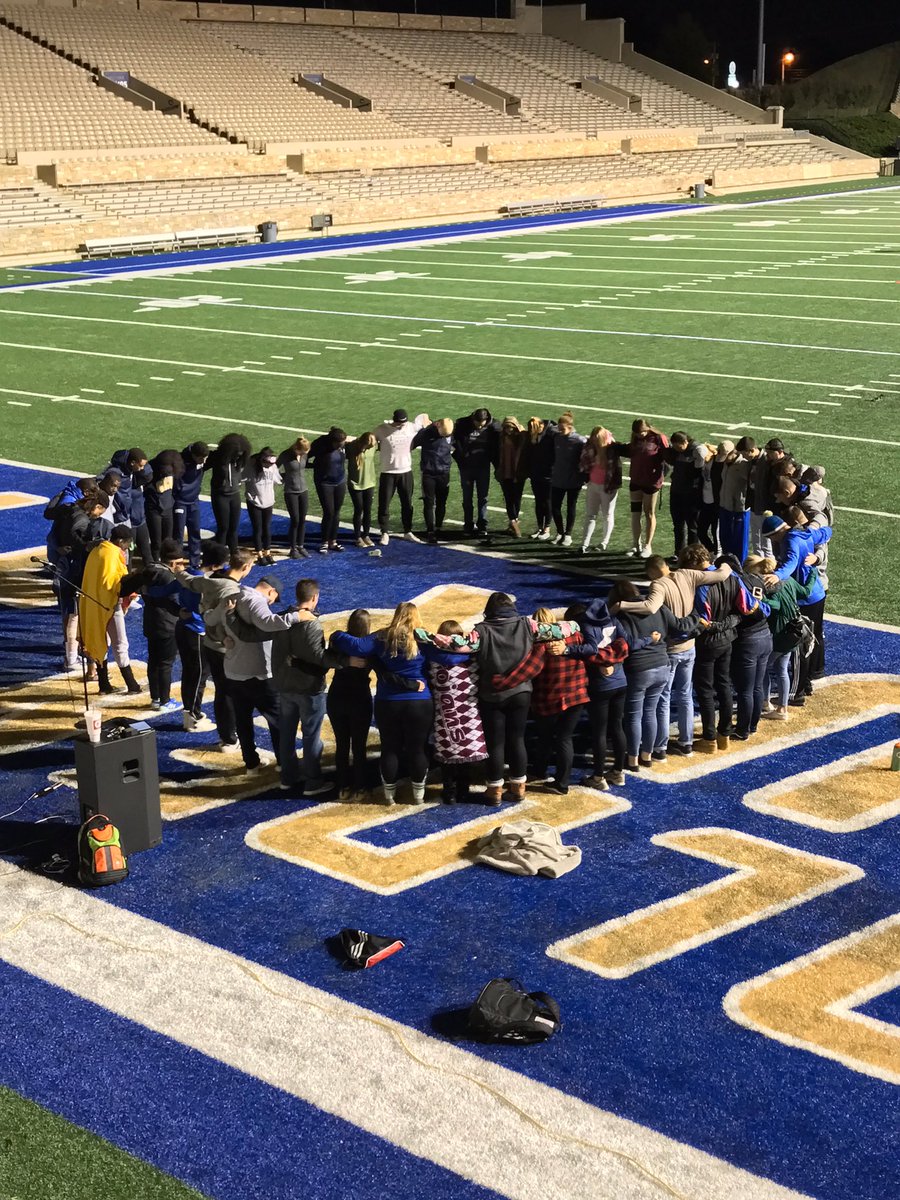 tulsaFCA's tweet photo. Fields of Faith was awesome! Thank you everyone for a great night! S/O to @brennanis2nd for making it happen! https://t.co/XOtjQsEQcD