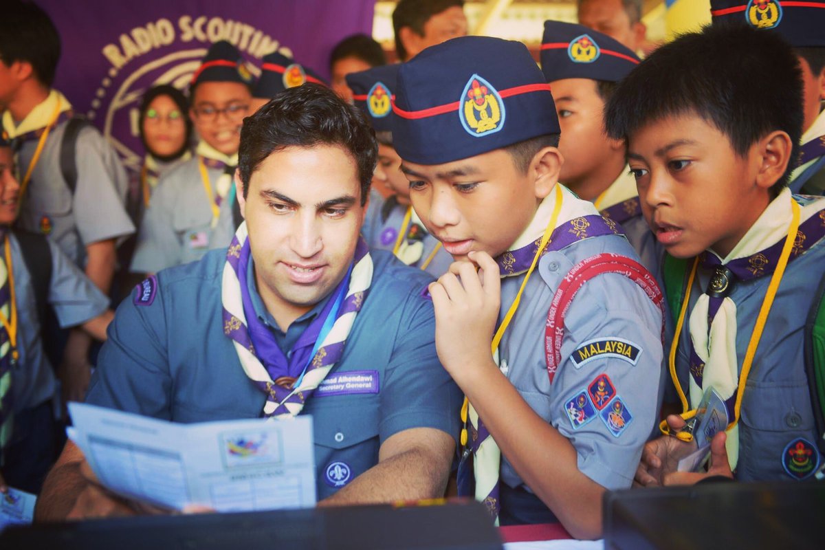 Edwinlamscout's tweet photo. Sharing the knowledge. #jotajoti https://t.co/aAdynGoSyS