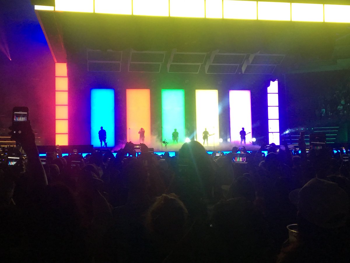 TheAngelLopez's tweet photo. You guys have been seeing me tweet about the Bruno Mars concert for about a year. It was worth the wait best night of my life, I’m happy!!! https://t.co/oFEyOzH65i