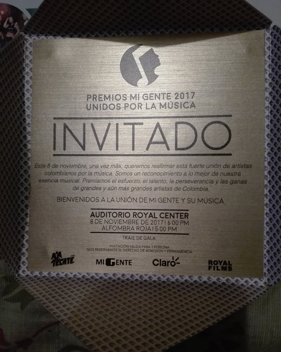HectorJPopular's tweet photo. invitado especial a la gala de los premios #MIGENTETV https://t.co/rfa983iOeI