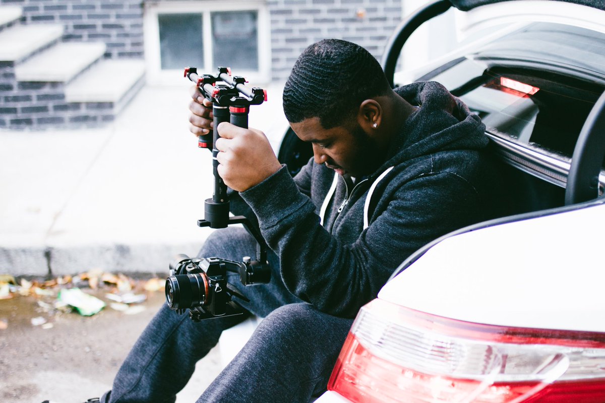Jvisuals312's tweet photo. Told them anything for the shot 🎬💫
so yea I jumped  in the trunk https://t.co/VNOgv9LUtb