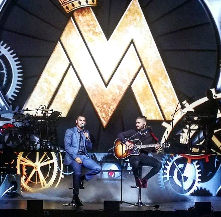 PipeBueno's tweet photo. Que noche mi hermanitoo !! Jeje sos grande pero es mas grande tu corazón narizon !!!! LATIN GRAMMYS ACOUSTIC SESSIONS !! https://t.co/KEw0sk4nWN