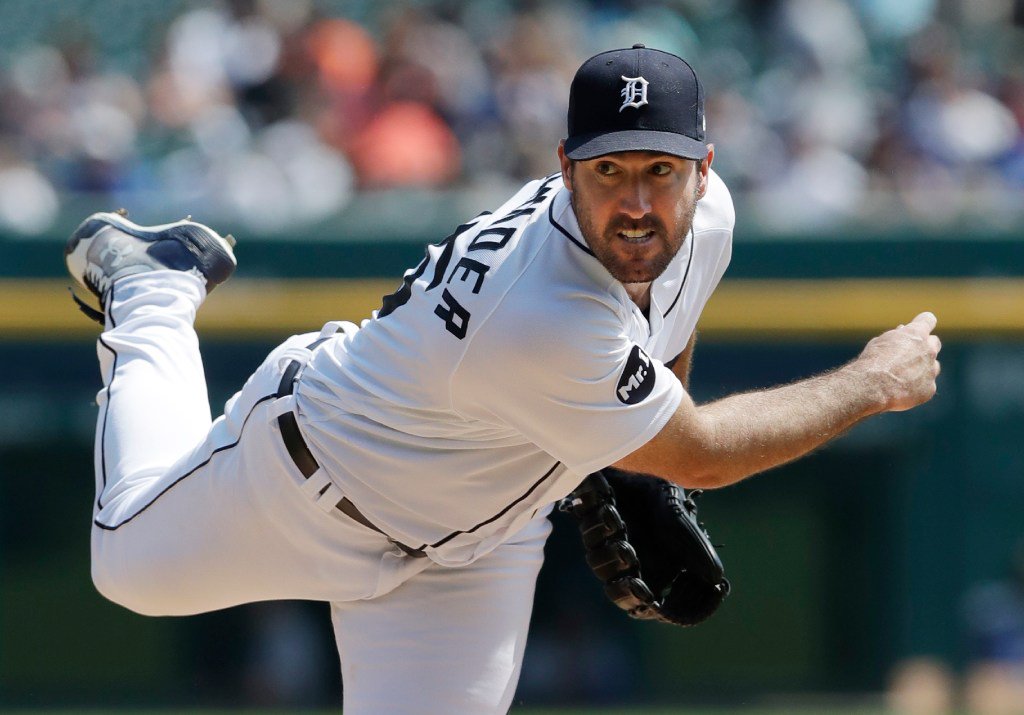 ESPNInsights's tweet photo. Justin Verlander (@Astros) vs Dodgers on Aug. 20: 8 IP, 2 H, 1 ER, 9 K - only pitcher with that line vs LAD in 2 seasons under Dave Roberts. https://t.co/FBPMNdgBHi