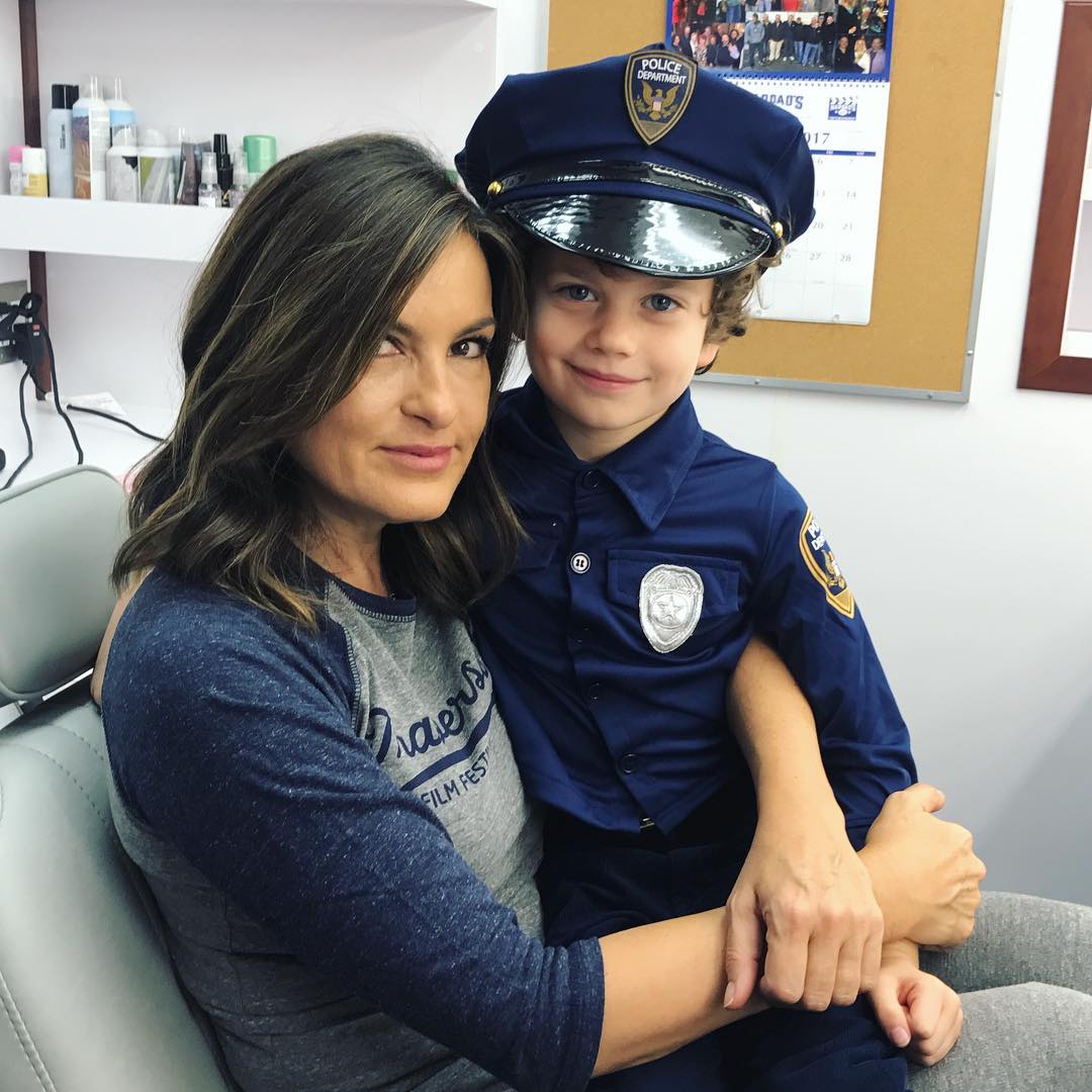 joyful_sabri's tweet photo. I love these two 😍💙
#Benoah
#LieuAndHerSon
#MiniDetective
#FuturePolice dun dun https://t.co/nPlR1O0LSr