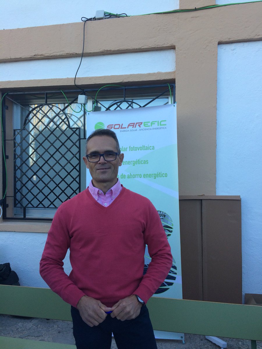 AnaRinconD's tweet photo. Solarefic “para emprender no ser miedoso” y “ tener cara” y para darse a conocer tener contactos #SEcartuja #fpcartuja #emprendimiento https://t.co/iNQapc9LAi