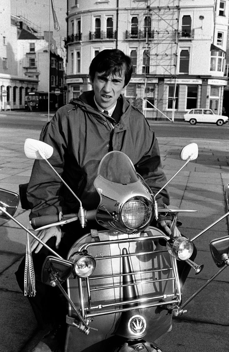 Happy Birthday Jimmy Cooper ! 

Phil Daniels, born on this day in 1958. 