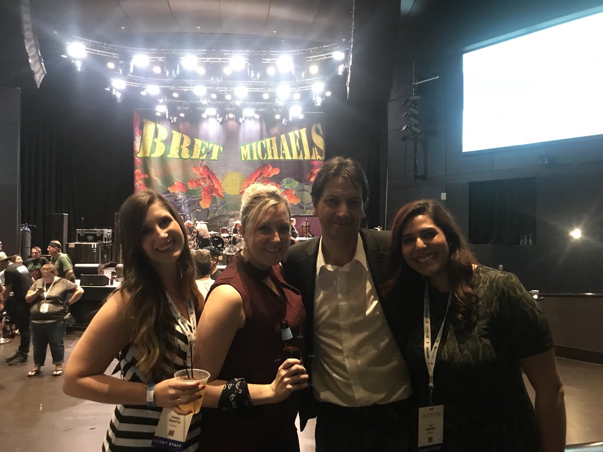 mbrandenburg's tweet photo. I found my #NEXTCON16 “handlers” again at #Nextcon17 @bretmichaels concerts https://t.co/BSH7qcKFMh