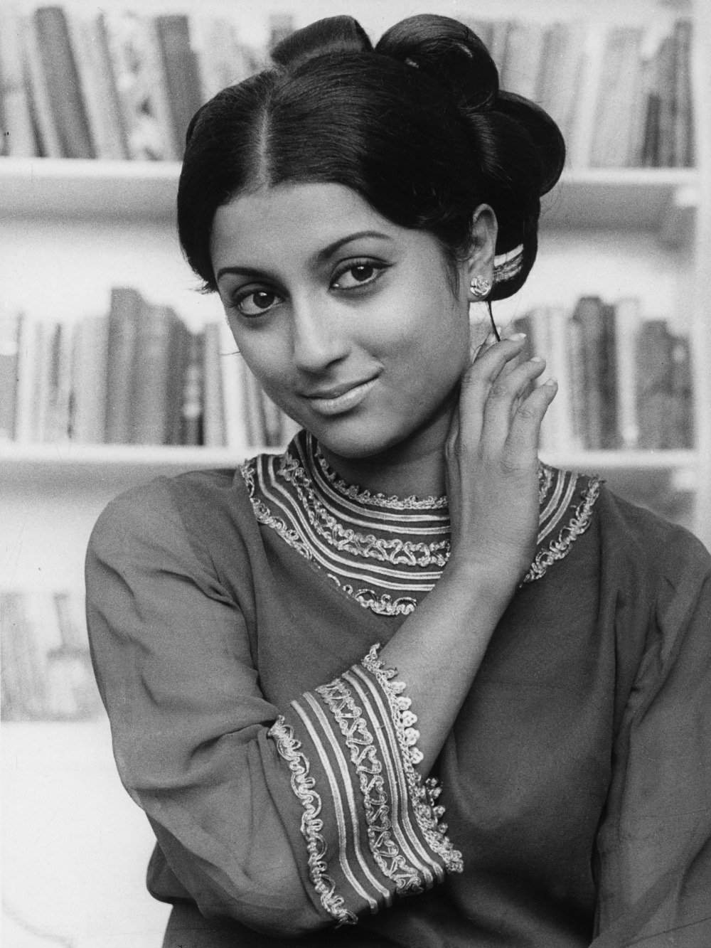 Happy Birthday to Aparna Sen    About:  