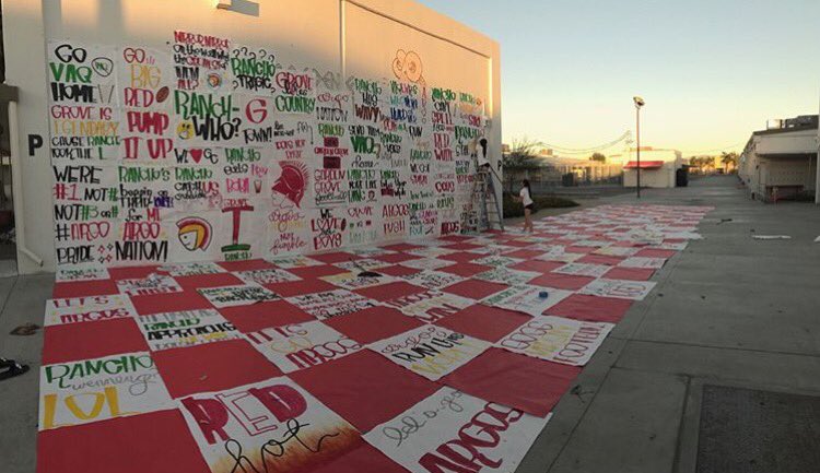 danielagrrcia's tweet photo. lots of love to my asb buddies who worked so hard to make our last rancho wall ❤️❤️ hate that some people don't appreciate 😕 SRSLY LOOK AT WHAT A GREAT JOB THEY DID!! https://t.co/wvTtQGC16b