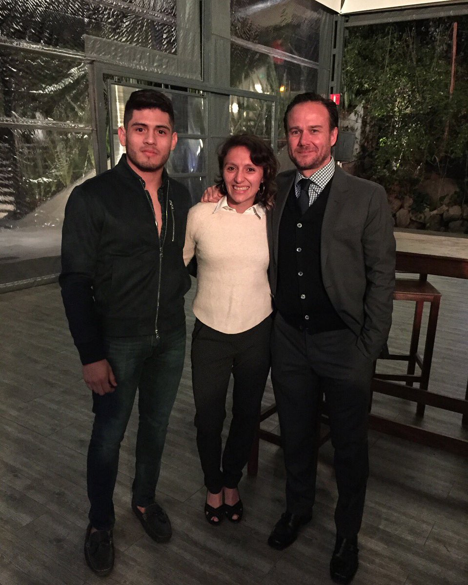 ednapelitos's tweet photo. Increíble evento de México Gana para recaudar fondos que irán destinados a @techo_org gracias por la invitación! 🙏🏼 @mexdelm @TeamSportsLat https://t.co/yvW4cKGqKg