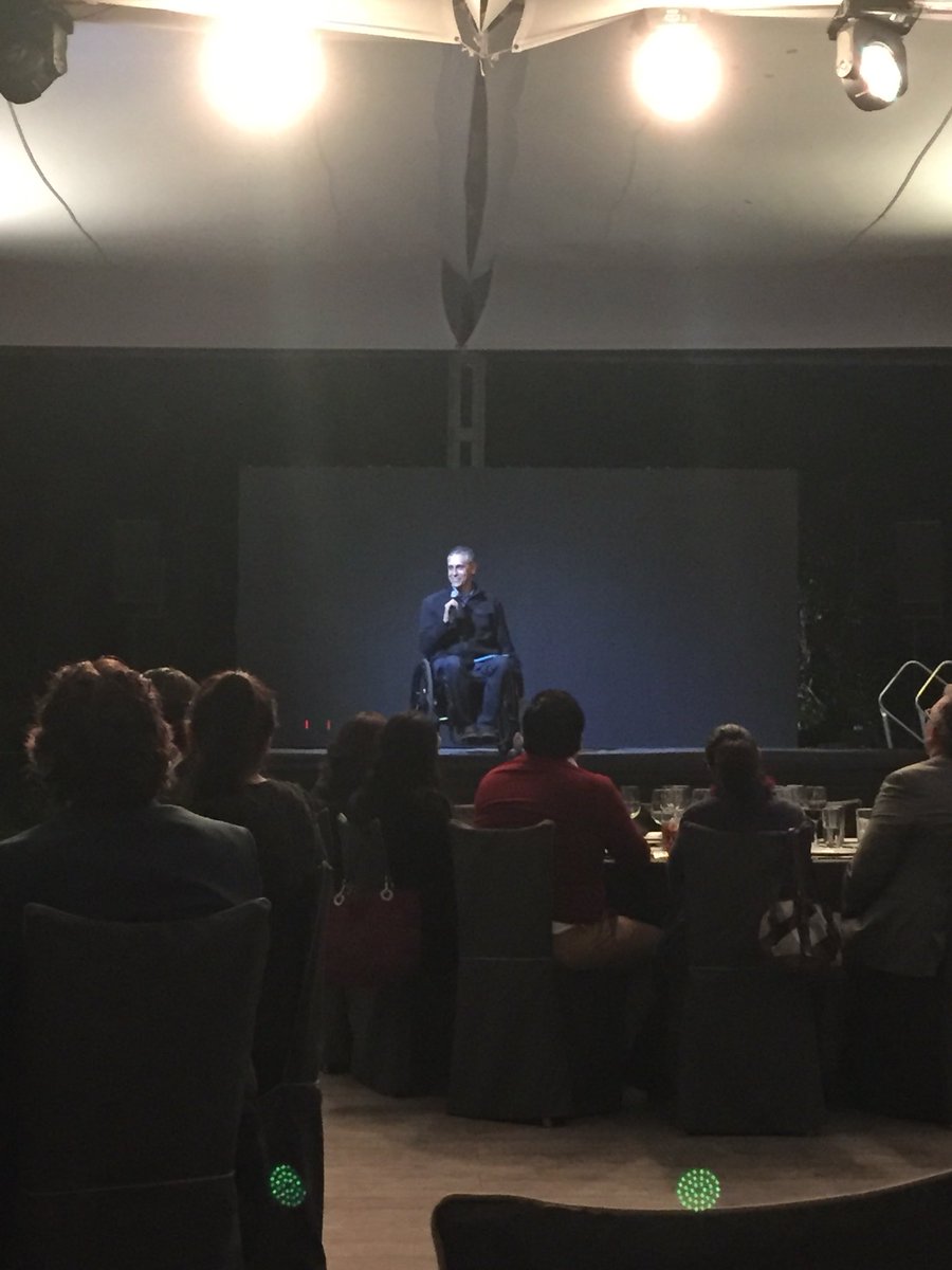 ednapelitos's tweet photo. Increíble evento de México Gana para recaudar fondos que irán destinados a @techo_org gracias por la invitación! 🙏🏼 @mexdelm @TeamSportsLat https://t.co/yvW4cKGqKg