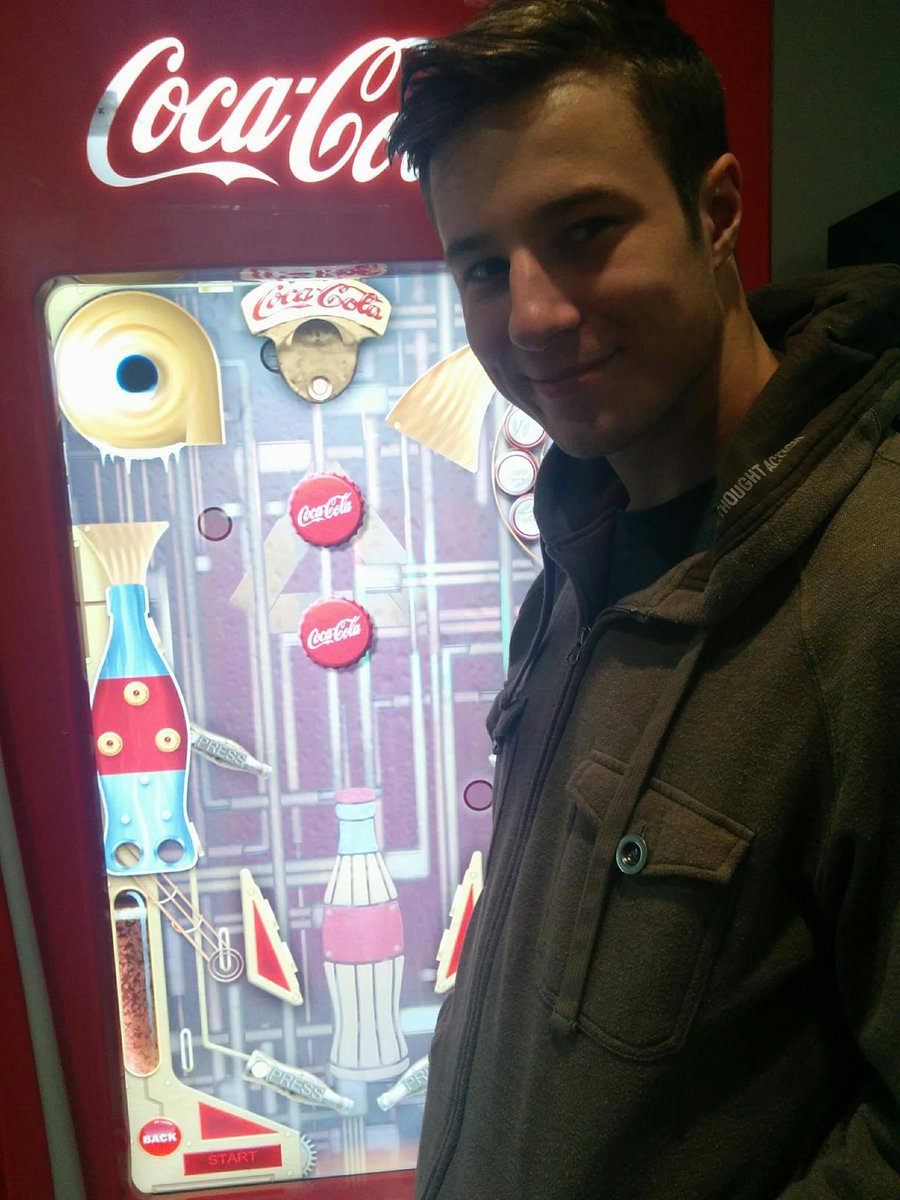 EthanFleming27's tweet photo. If you happen to be at the CAT building at NAIT, stop by the bottom floor Coke machine for a game of pinball! ✔♻👌#coke #NAIT #awesome https://t.co/ByUQPDPaiK