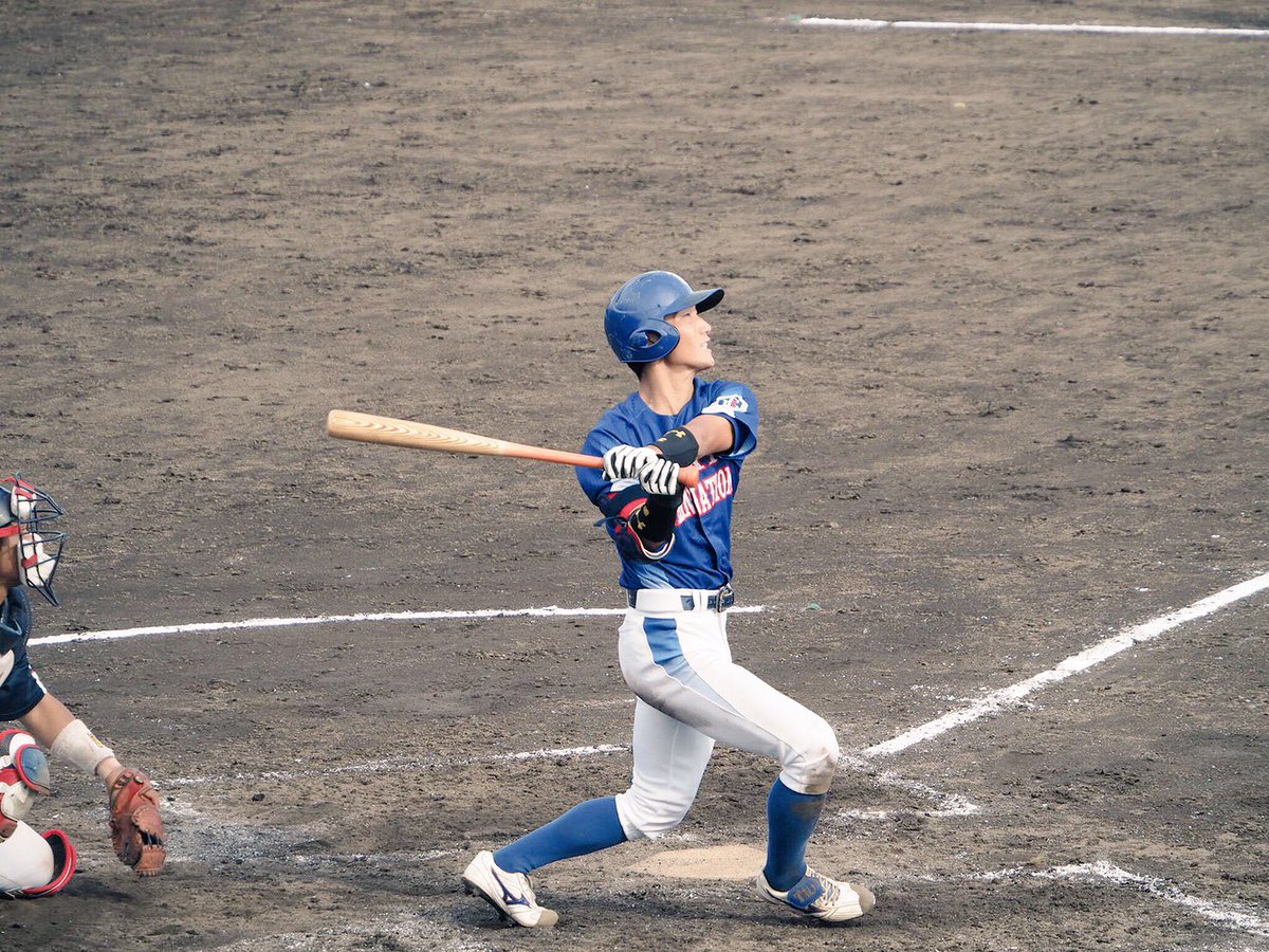 Uzivatel 東京国際大学硬式野球部 Na Twitteru 今季は本校から3名の選手がベストナインに選出されました 一塁手 菊地駿平 3年 松商学園 三塁手 石松卓己 1年 千葉敬愛 外野手 松田真弥 3年 相洋