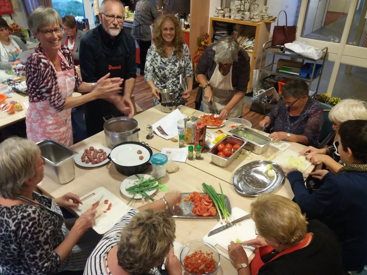 De bedankavond gisteren voor de #vrijwilligers van Welzijn &amp; Geestelijke verzorging regio Harderwijk <a href="/znwv/">Zorggroep NW-Veluwe</a>  was een groot succes! #tapas