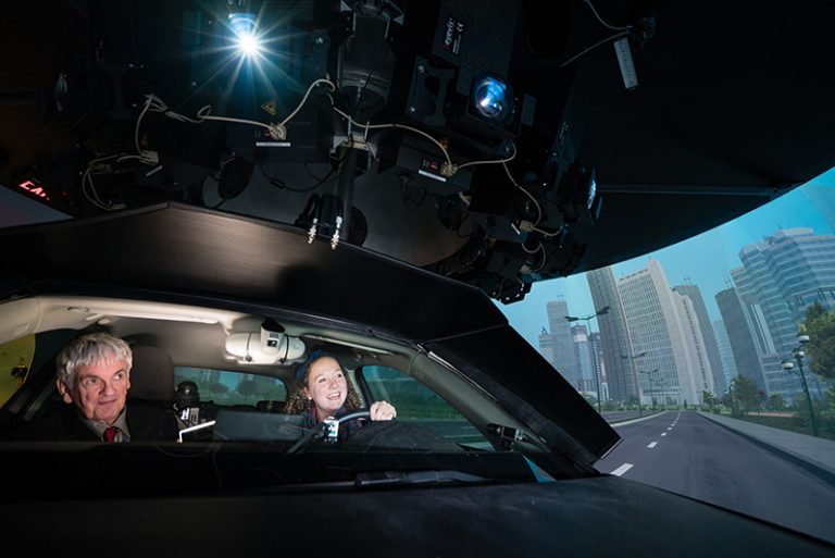 bme_uoft's tweet photo. Prof @geoffreyfernie + team are using #DriverLab at @iDAPTResearch to find new ways to improve driver safety https://t.co/aEG5ZVihcm https://t.co/6iVdTsuAfU